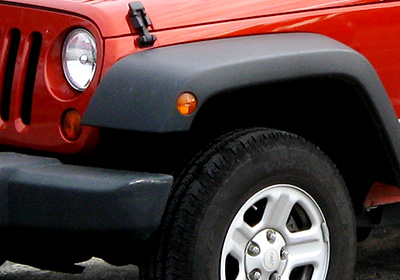 Trim-Plastic-Refinishing-Fender-Flares
