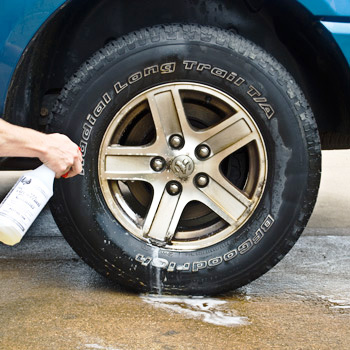 Wash-Wheels-Tires-Step-01